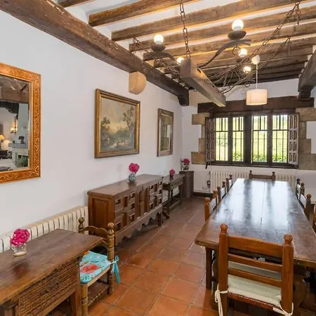 Cantabria Collection - Espectacular Casona Cerca De La Colegiata