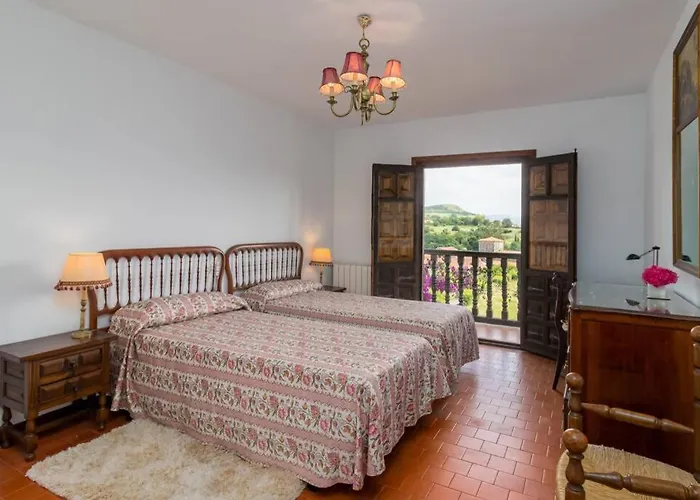 Villa Cantabria Collection - Espectacular Casona Cerca De La Colegiata Santillana del Mar